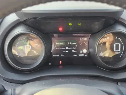 Photo 24 Toyota Yaris Hybride 1.5 HYBRID 116H DESIGN Cargo