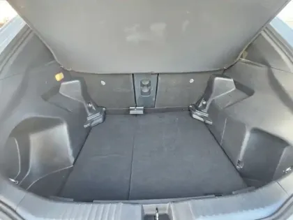 Photo 9 Toyota Yaris Hybride 1.5 HYBRID 116H DESIGN Cargo