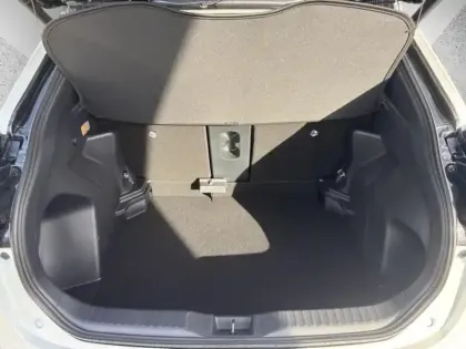 Photo 11 Toyota Yaris Hybride 1.5 HYBRID 130H GR SPORT Pack Techno