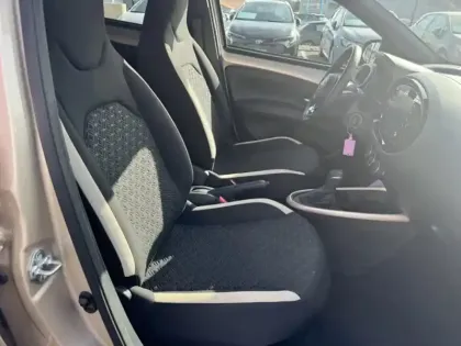 Photo 19 Toyota Aygo 1.0 VVT-i 72 Design S-CVT