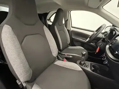 Photo 20 Toyota Aygo 1.0 VVT-i 72 Dynamic