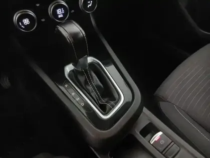 Photo 21 Renault Arkana mild hybrid 140 EDC FAP - 22 Evolution