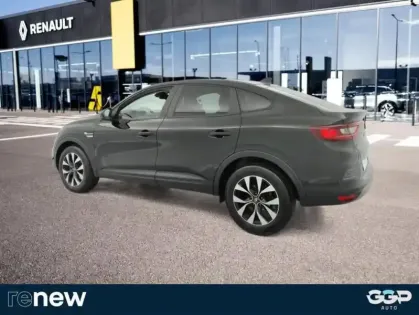 Photo 9 Renault Arkana mild hybrid 140 EDC FAP - 22 Evolution