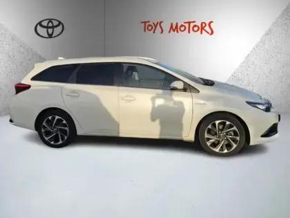 Photo 5 Toyota Auris Sports Touring 1.8 HYBRID 136h DESIGN