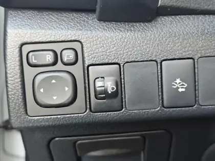 Photo 19 Toyota Auris Sports Touring 1.8 HYBRID 136h DESIGN