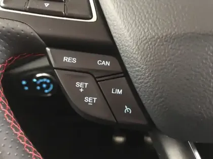 Photo 15 Ford Ecosport 1.0 EcoBoost 125ch ST-Line Euro6.2