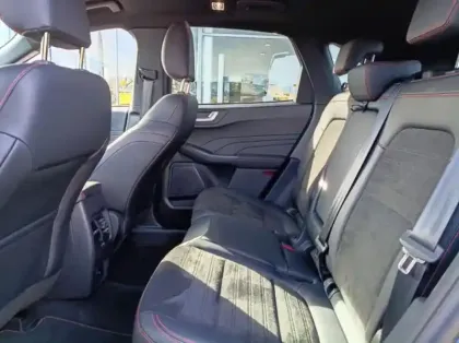 Photo 40 Ford Kuga Gén. III Ph1 ST-Line X 5