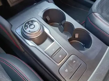 Photo 7 Ford Kuga 2.5 Duratec 190ch FHEV E85 ST-Line X BVA