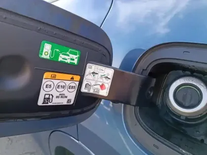 Photo 11 Ford Kuga 2.5 Duratec 190ch FHEV E85 ST-Line X BVA