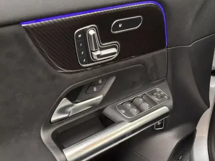 Photo 19 Mercedes GLA 200 d AMG Line