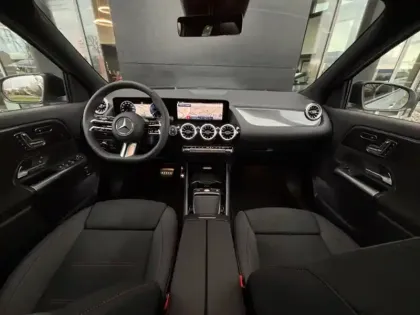 Photo 15 Mercedes GLA 200 d AMG Line