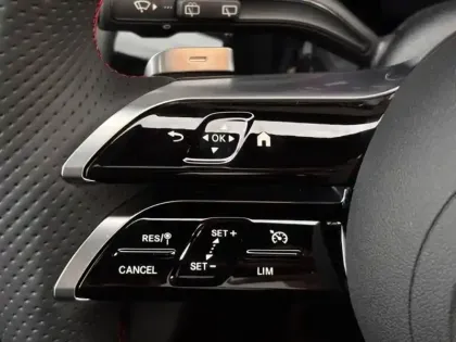 Photo 21 Mercedes GLA 200 d AMG Line