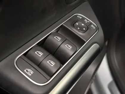 Photo 20 Mercedes GLA 200 d AMG Line