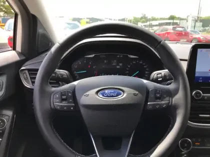 Photo 6 Ford Puma 1.0 EcoBoost 125ch mHEV Titanium Business 6cv