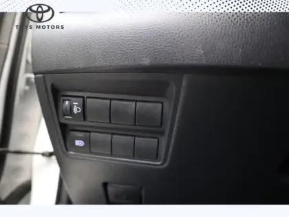 Photo 12 Toyota Yaris Hybride 116h Dynamic