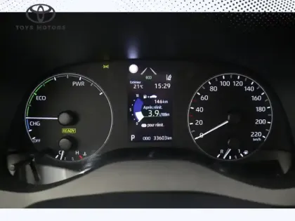 Photo 31 Toyota Yaris Hybride 116h Dynamic