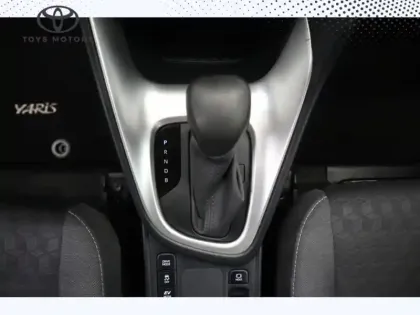 Photo 14 Toyota Yaris Hybride 116h Dynamic