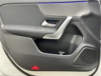 Photo 11 Mercedes Classe A 200 Progressive Line