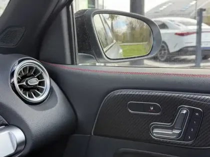 Photo 78 Mercedes GLB Gén. I (X247) Ph2 AMG Line 5