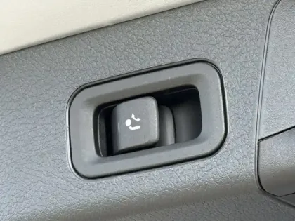 Photo 54 Mercedes GLB Gén. I (X247) Ph2 AMG Line 5