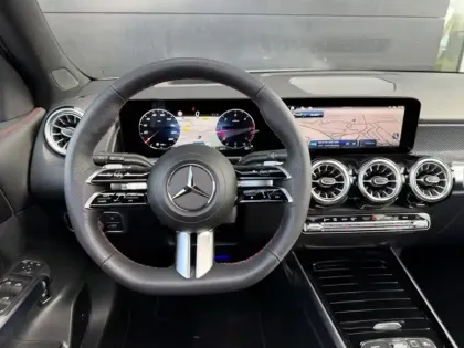 Photo 65 Mercedes GLB Gén. I (X247) Ph2 AMG Line 5