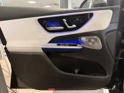 Photo 46 Mercedes Classe GLC Gén. II (X254) Ph1 AMG Line 5