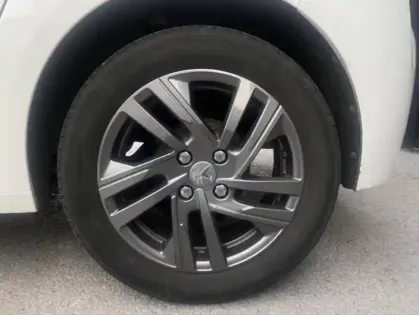 Photo 9 Peugeot 208 Gén. II Ph1 NG Active Pack 5