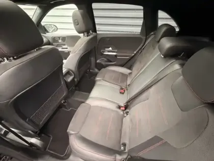 Photo 9 Mercedes Classe B 180 d AMG Line Edition