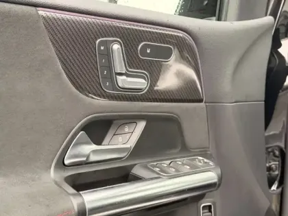 Photo 13 Mercedes Classe B 180 d AMG Line Edition