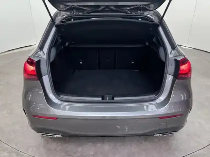 Photo 9 Mercedes Classe A 200 d AMG Line