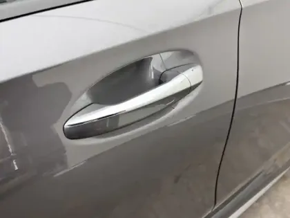 Photo 12 Mercedes Classe A 200 d AMG Line