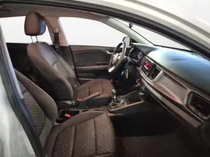 Photo 14 Kia Rio  1.2 DPi 84ch Motion