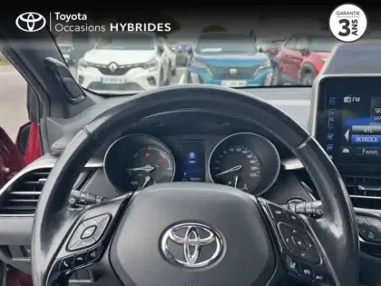Photo 12 Toyota C-HR  122h Collection 2WD E-CVT RC18