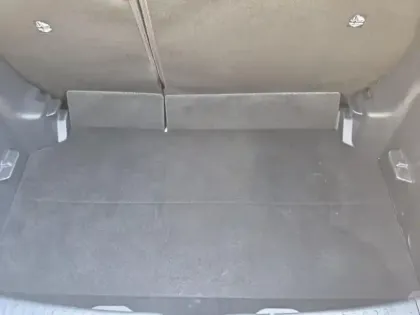 Photo 12 Toyota Yaris  116h Design 5p MY22