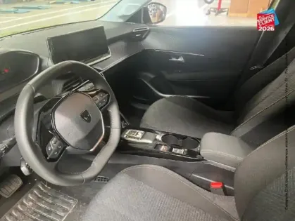 Photo 14 Peugeot 208  e- 136ch Style