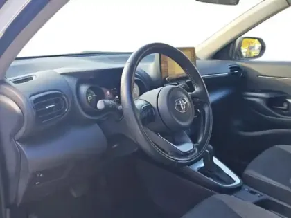 Photo 14 Toyota Yaris  Cross 116h Dynamic Business + Programme Beyond Zero Academy MY22