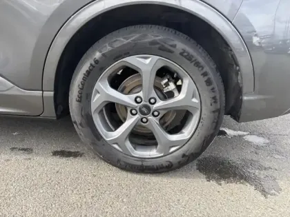 Photo 13 Ford Kuga  2.5 Duratec 180ch Hybrid FlexiFuel ST-Line Powershift