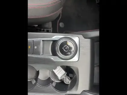 Photo 6 Ford Kuga  2.5 Duratec 180ch Hybrid FlexiFuel ST-Line Powershift