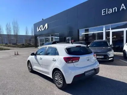 Photo 6 Kia Rio  1.0 T-GDI 100ch Active