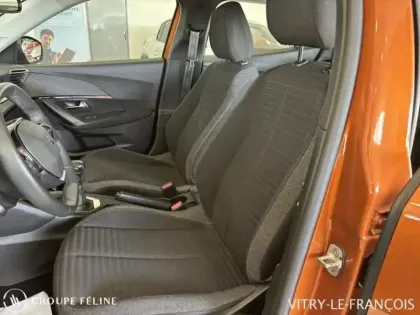 Photo 8 Peugeot 2008  1.5 BlueHDi 110ch S&S Active BUSINESS