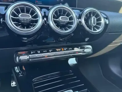 Photo 14 Mercedes Classe A  250 e 160+102ch AMG Line 8G-DCT 8cv