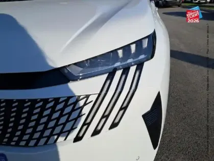 Photo 12 Peugeot 3008  1.2 Hybrid 145ch GT e-DCS6