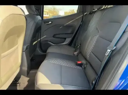 Photo 10 Renault Clio  1.6 E-Tech 145ch full hybrid esprit Alpine - 25