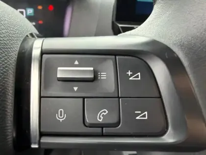 Photo 13 Citroën C4  Moteur électrique 136ch (100 kW) Feel Pack Automatique