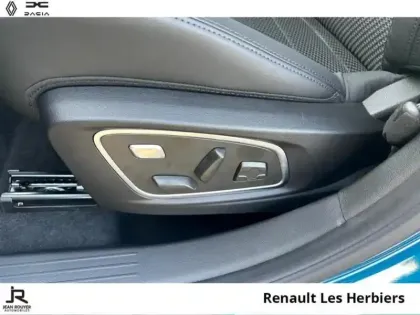 Photo 14 Renault Austral  1.2 E-Tech full hybrid 200ch esprit Alpine - 26