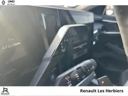 Photo 5 Renault Austral  1.2 E-Tech full hybrid 200ch esprit Alpine - 26