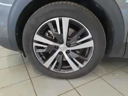 Photo 8 Peugeot 3008  HYBRID 225ch Allure Pack e-EAT8