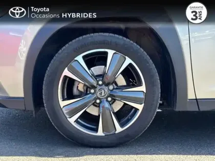 Photo 8 Lexus UX  250h 2WD Premium Edition MY21