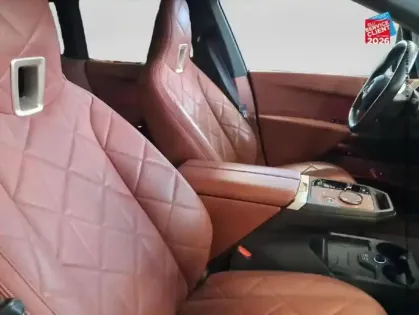 Photo 19 BMW Ix  xDrive40 326ch