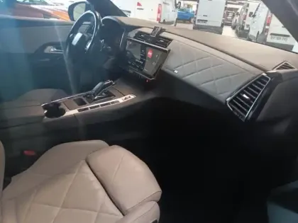 Photo 8 DS DS 7  Crossback BlueHDi 180ch Grand Chic Automatique 128g